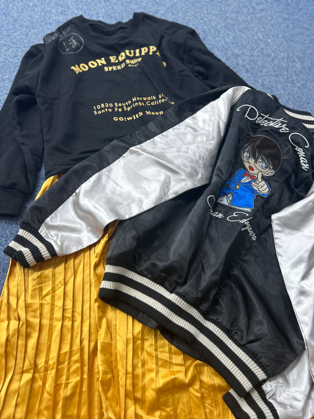 Kaho Shibuya Worn Detective Conan Jacket + Moon Equipment Shirt + Gold Skirt (Signed)