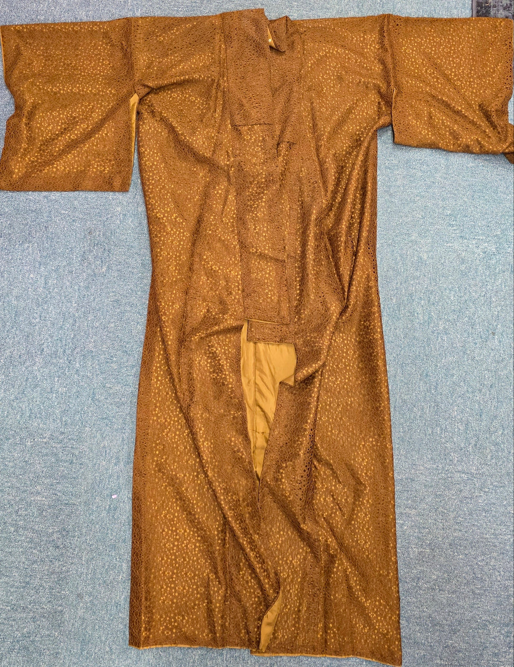 Kaho Shibuya Worn Brown Yukata (Signed)