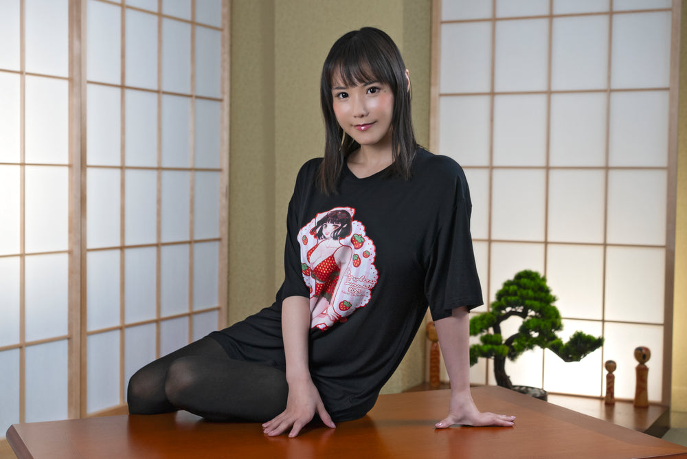 Kaho Shibuya x Mochipan Original T-Shirt - Strawberry Summer 2025